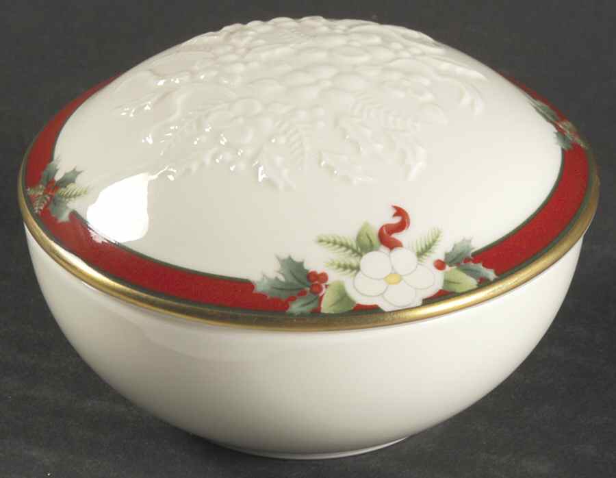 Yuletide (Bone) Round Box & Lid by Pfaltzgraff-1