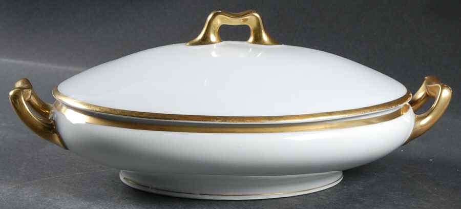 Duchess Oval Covered Vegetable by Pfeiffer & Lowenstein-1