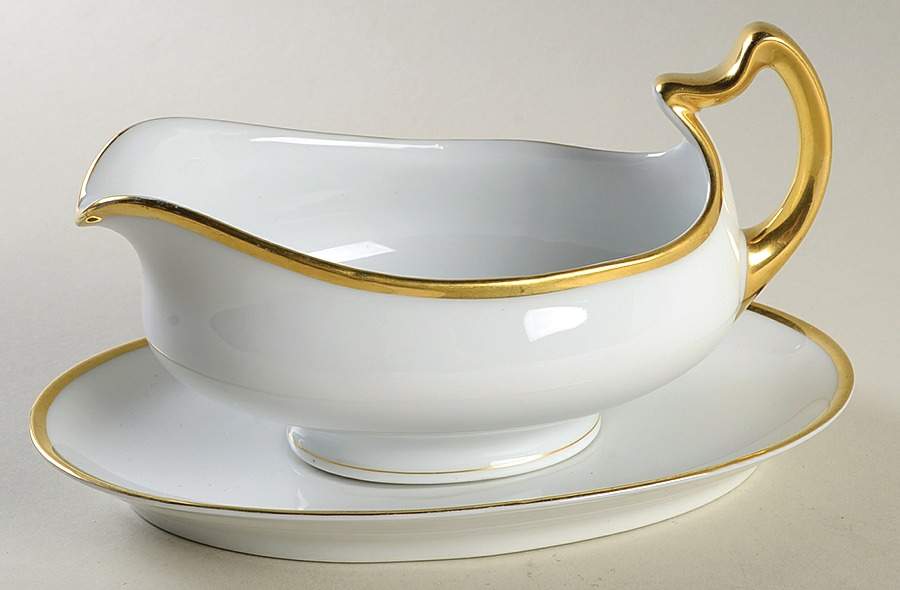 Duchess Gravy Boat & Underplate by Pfeiffer & Lowenstein-1