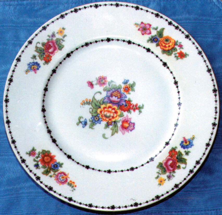 PHE10 Dinner Plate by Phoenix (Czech)-1