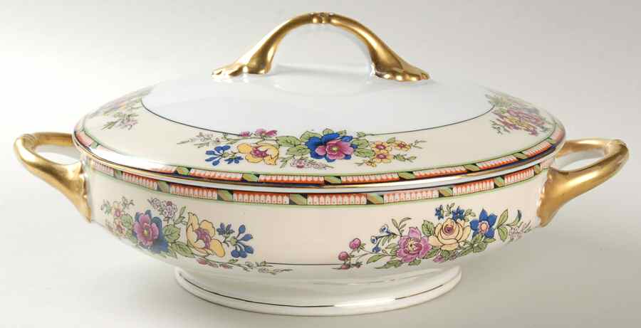 3552 Round Covered Vegetable by Phoenix (Czech)-1