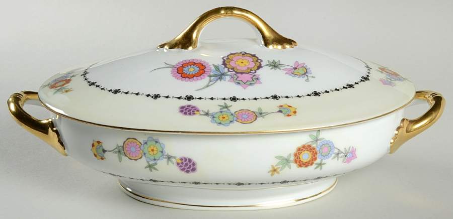 PHE8 Oval Covered Vegetable by Phoenix (Czech)-1