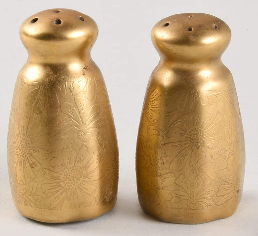 Arnica Salt & Pepper Set by Pickard-1