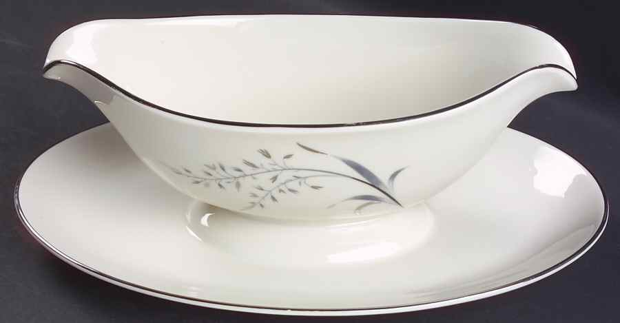 Avena Gravy Boat with Attached Underplate by Pickard-1