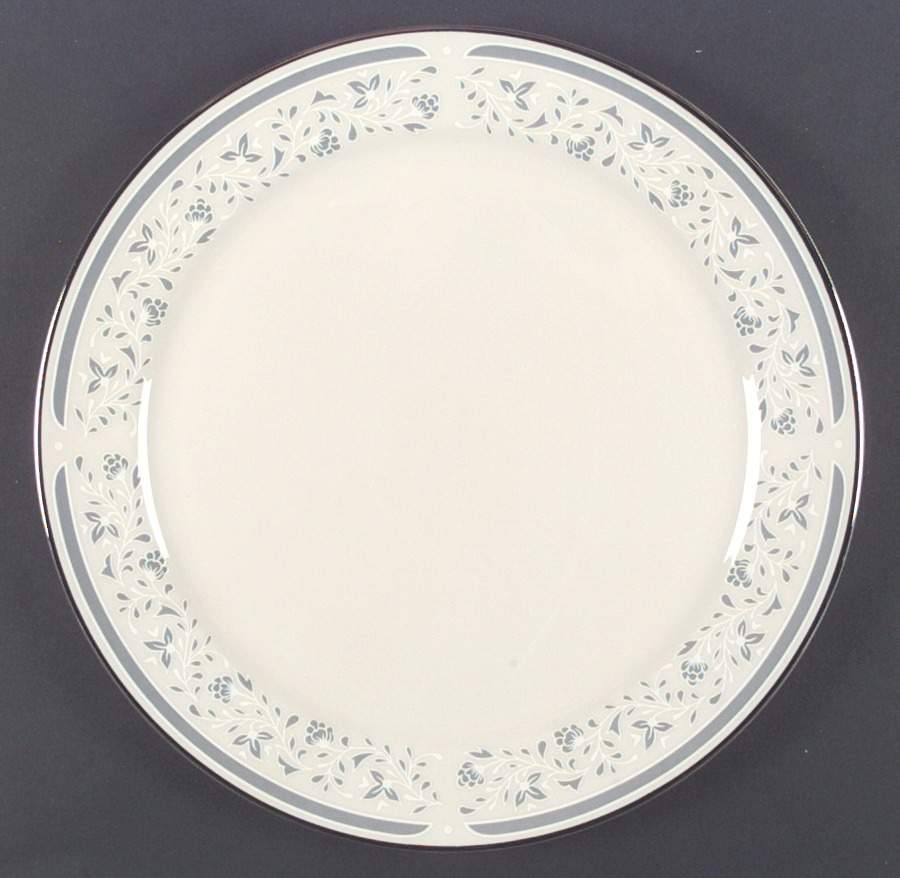Bluefield Dinner Plate by Pickard-1