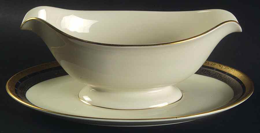 Corinthian Gravy Boat with Attached Underplate by Pickard-1