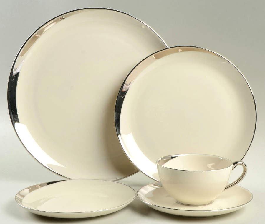 Crescent (Ivory Background) 40 Piece Estate Set by Pickard-1