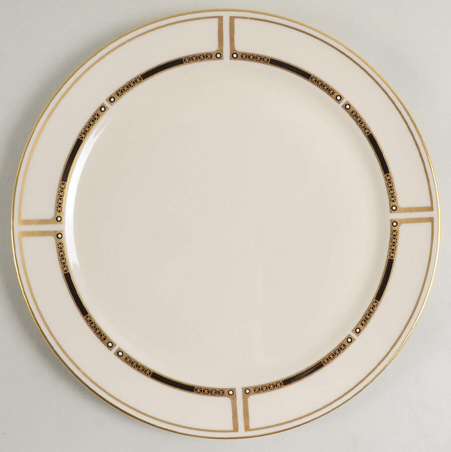 Ellington Dinner Plate by Pickard-1