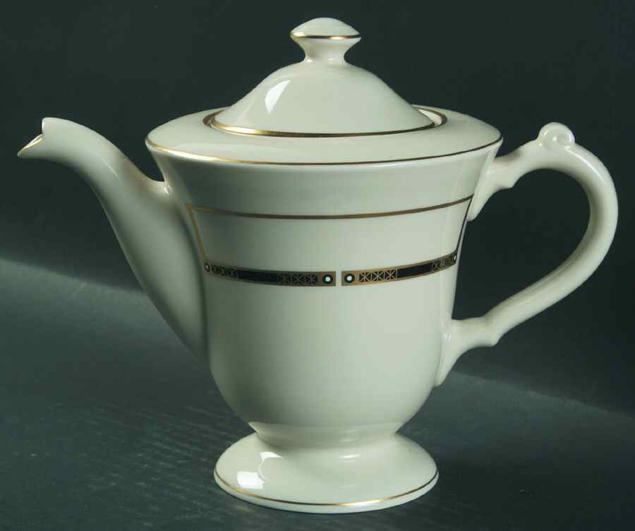 Ellington Tea/Coffee Pot & Lid by Pickard-1