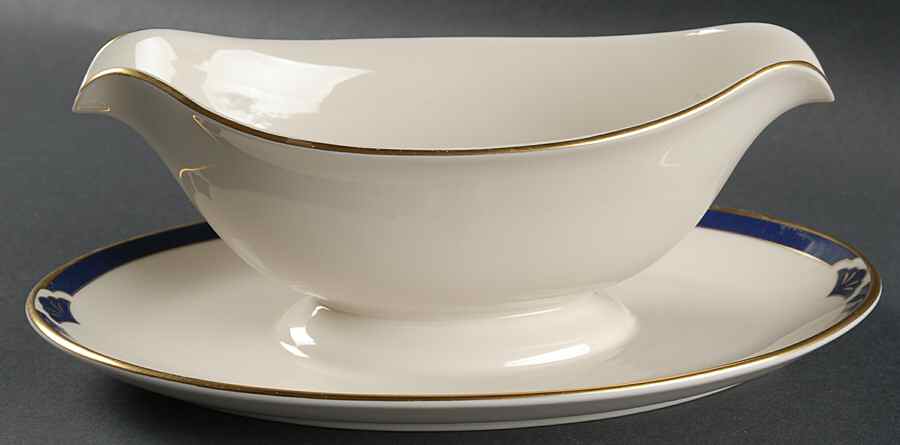 Ensemble Blue Gravy Boat with Attached Underplate by Pickard-1