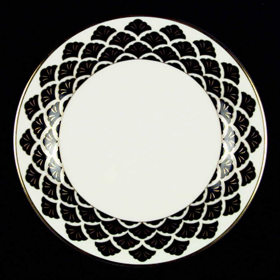 Ensemble Black Salad Plate by Pickard-1