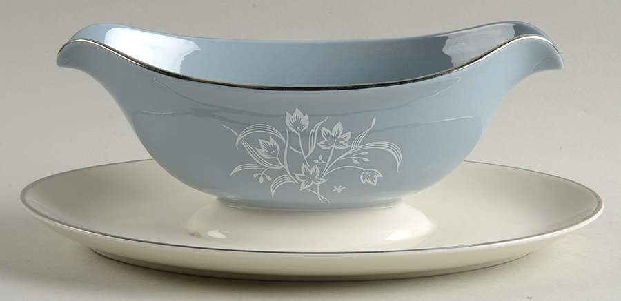 Enchantment Gravy Boat with Attached Underplate by Pickard-1