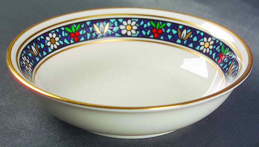 Grandeur Fruit/Dessert (Sauce) Bowl by Pickard-1