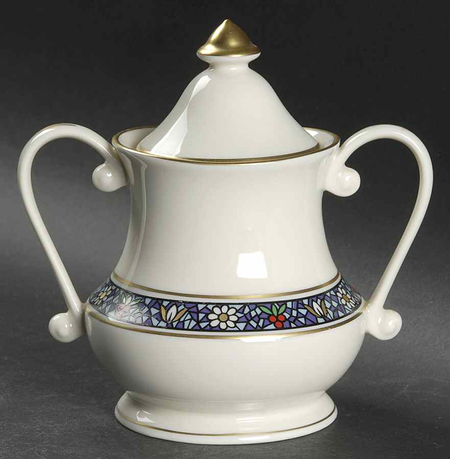 Grandeur Sugar Bowl & Lid by Pickard-1