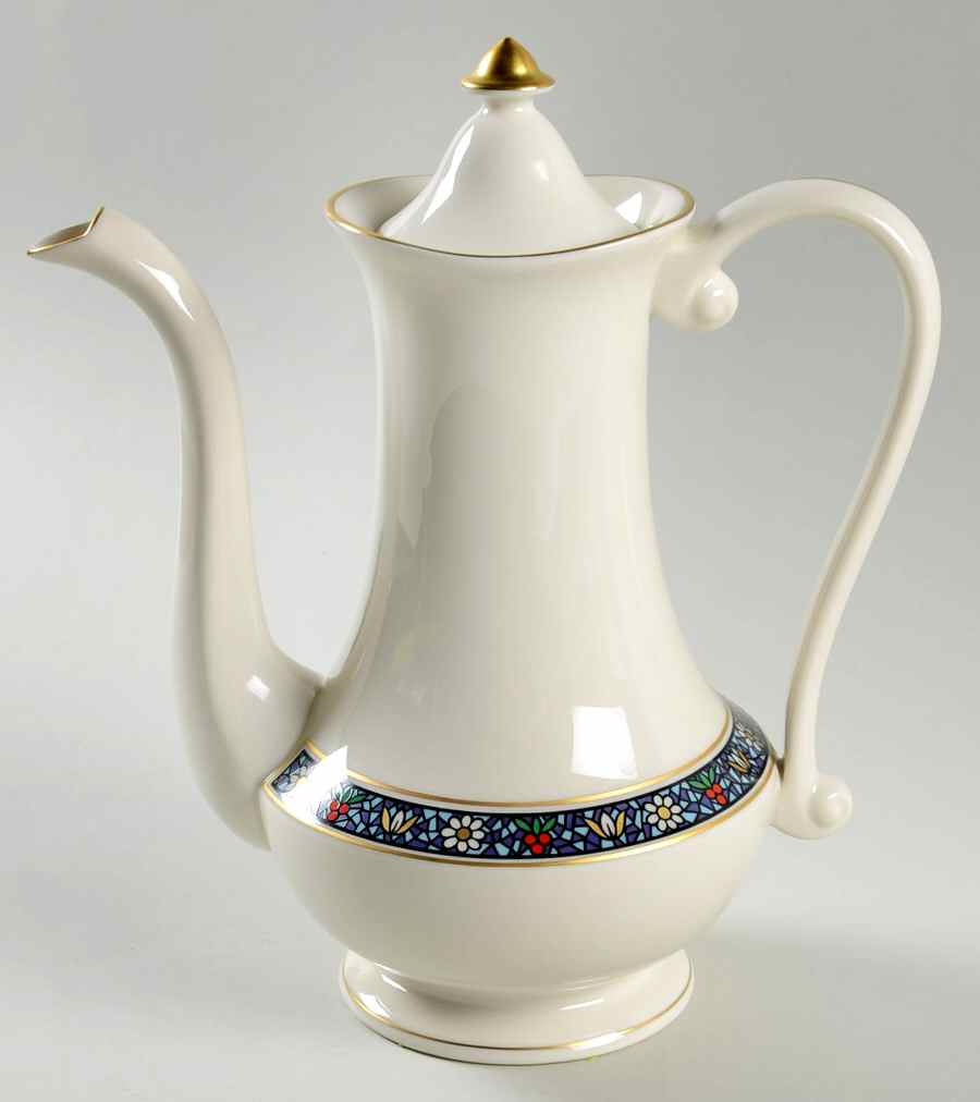 Grandeur Coffee Pot & Lid by Pickard-1