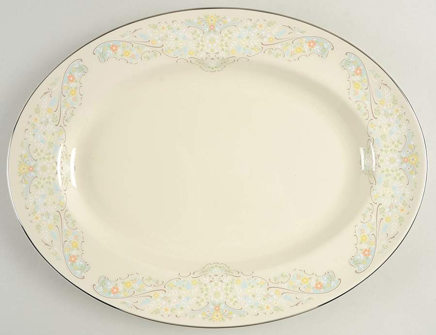 Heirloom 15" Oval Serving Platter by Pickard-1