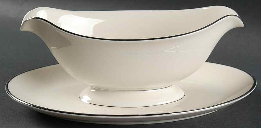 Horizon Gravy Boat with Attached Underplate by Pickard-1