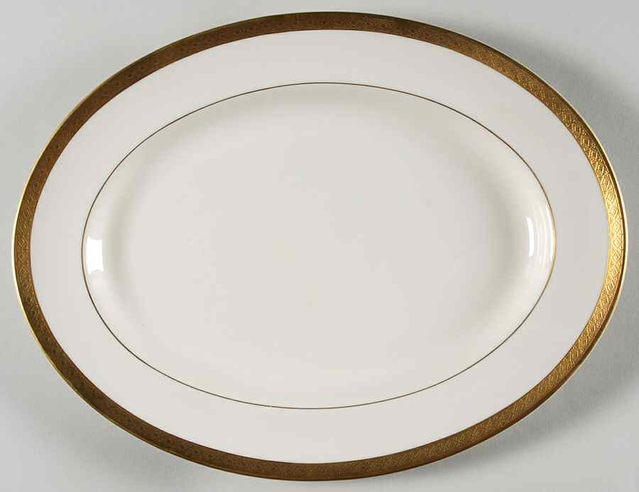 Jefferson 12" Oval Serving Platter by Pickard-1