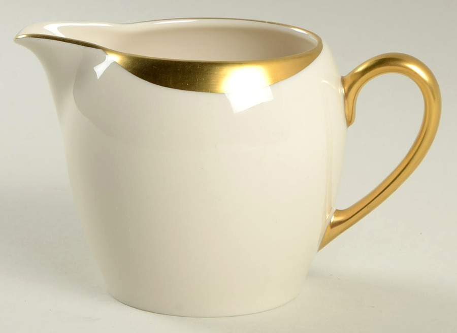 Jubilee Creamer by Pickard-1