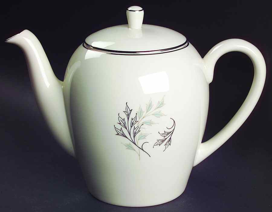 La Rond Coffee Pot & Lid by Pickard-1