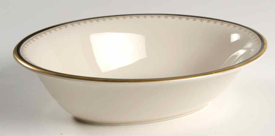 Majesty 9" Oval Vegetable Bowl by Pickard-1