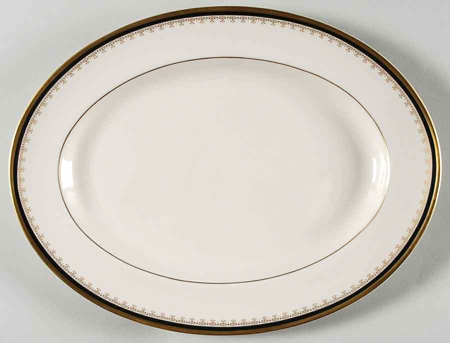 Majesty 12" Oval Serving Platter by Pickard-1