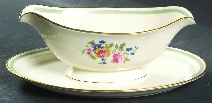 Marguerite Gravy Boat with Attached Underplate by Pickard-1