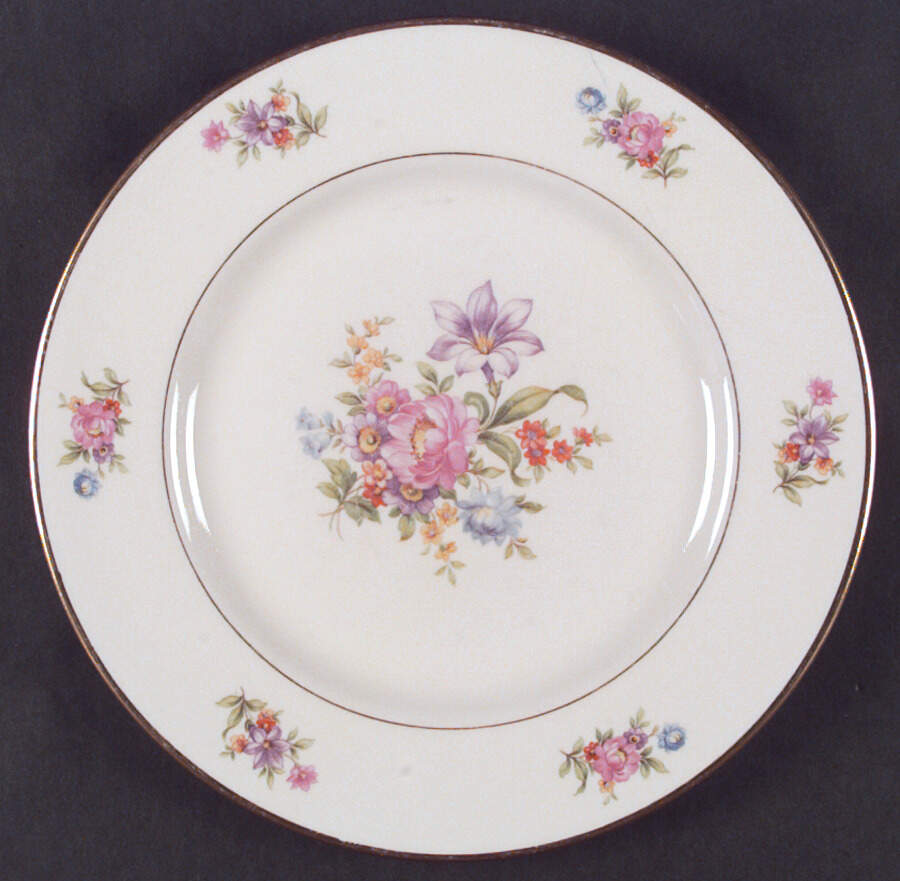 Marilyn Dinner Plate by Pickard-1