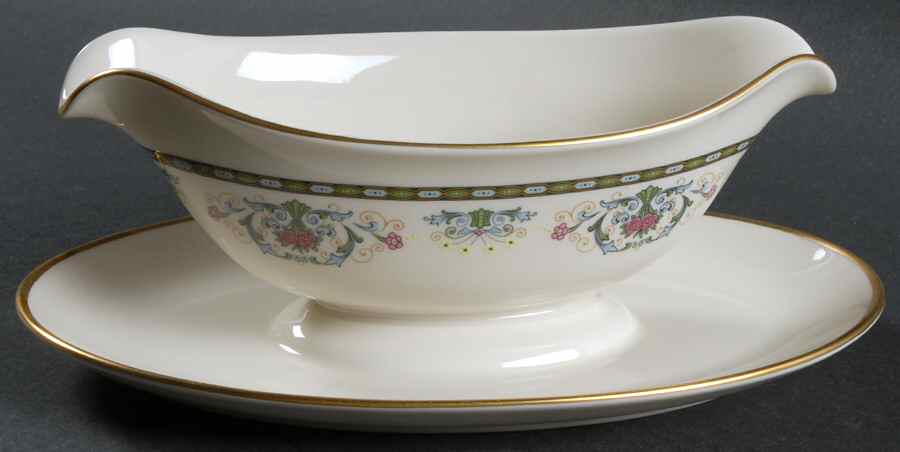 Navarre Gravy Boat with Attached Underplate by Pickard-1