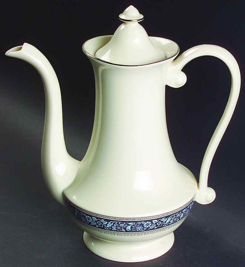 Overture Tea/Coffee Pot & Lid by Pickard-1