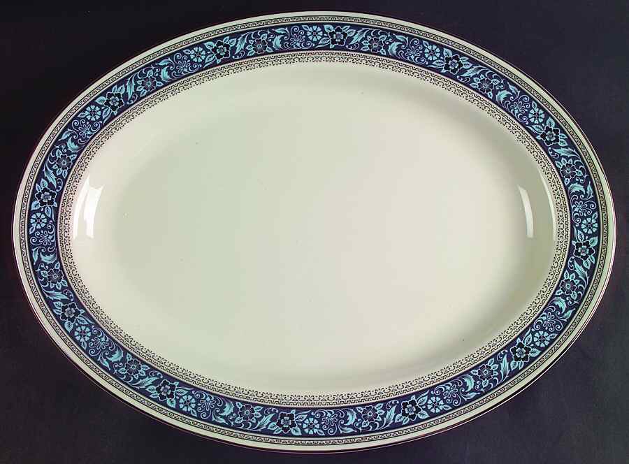 Overture 14" Oval Serving Platter by Pickard-1