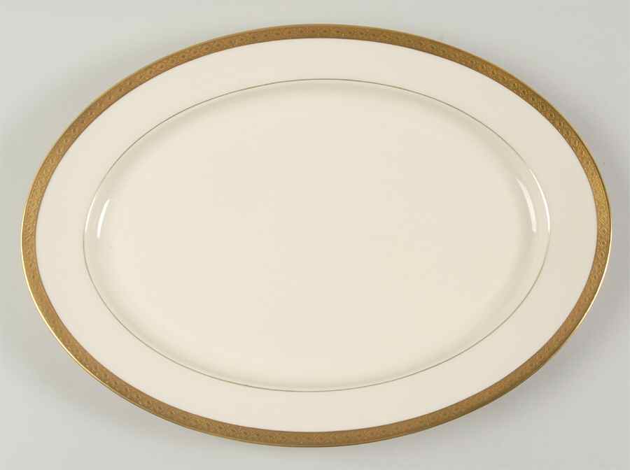 PIC1 14" Oval Serving Platter by Pickard-1
