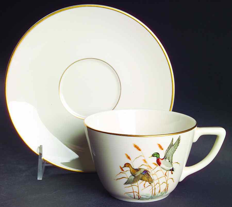 PIC4 Oversized Cup & Saucer Set by Pickard-1
