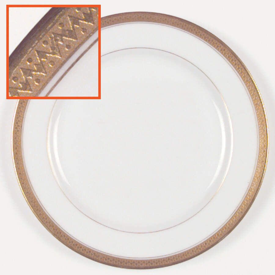 PIC7 Dinner Plate by Pickard-1