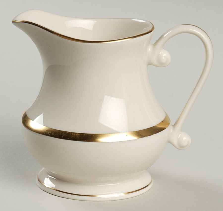 Richmond Creamer by Pickard-1