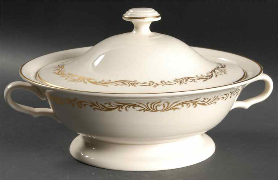 Rocail Round Covered Vegetable by Pickard-1
