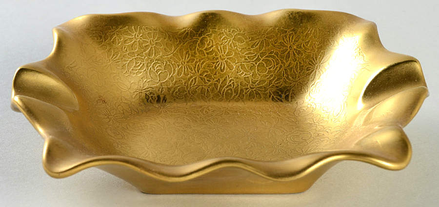 Rose and Daisy 5" Ashtray by Pickard-1