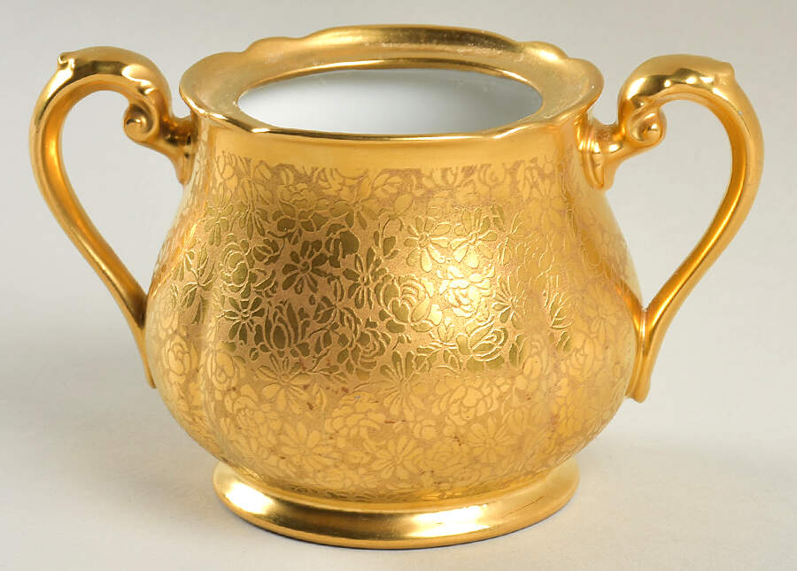 Rose and Daisy Sugar Bowl No Lid by Pickard-1