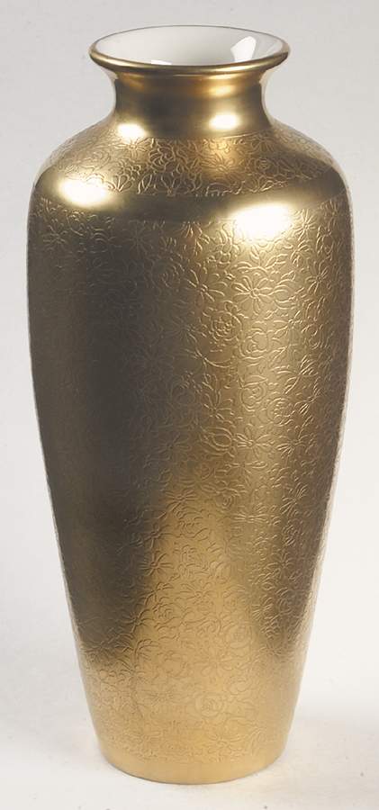 Rose and Daisy 7" Vase by Pickard-1