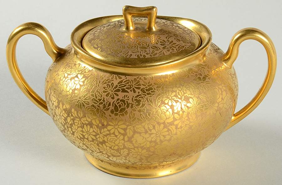 Rose and Daisy Sugar Bowl & Lid by Pickard-1