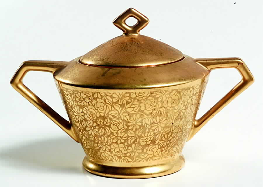 Rose and Daisy Sugar Bowl & Lid by Pickard-1