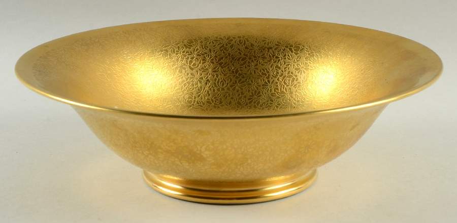 Rose and Daisy 9" Round Vegetable Bowl by Pickard-1