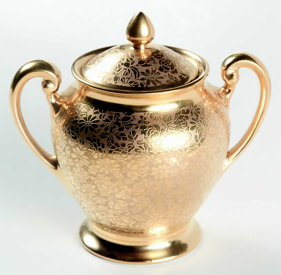 Rose and Daisy Sugar Bowl & Lid by Pickard-1