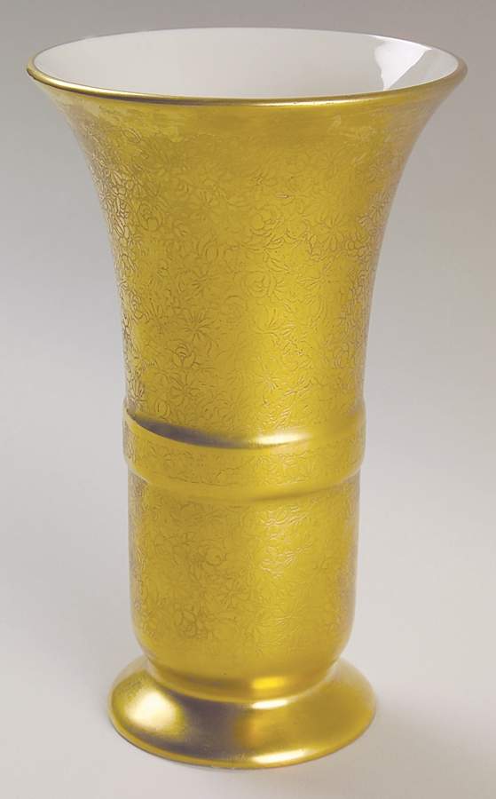 Rose and Daisy 7" Vase by Pickard-1