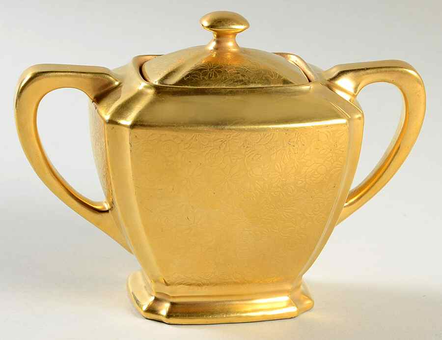 Rose and Daisy Sugar Bowl & Lid by Pickard-1