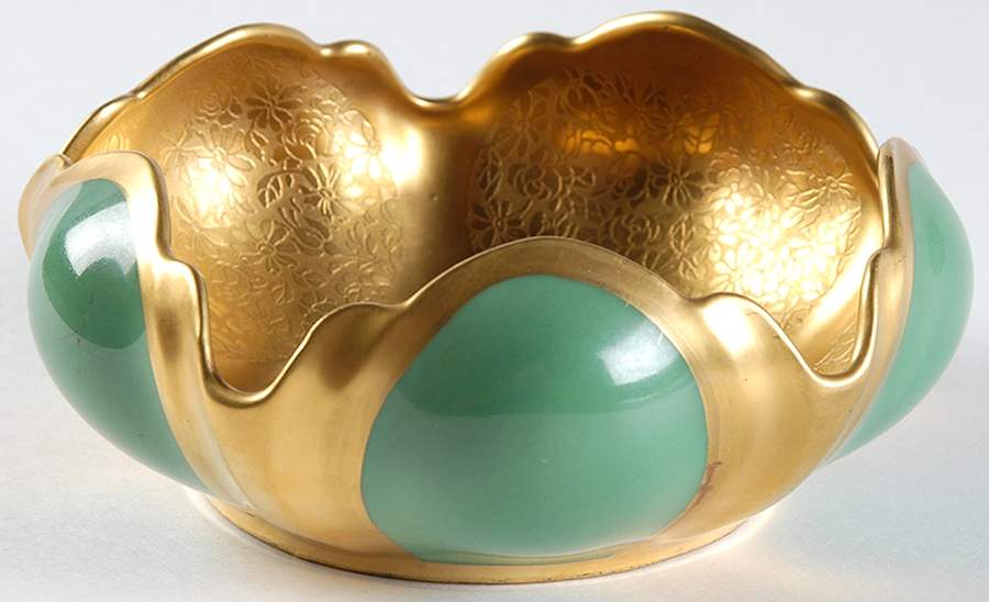 Rose and Daisy Tulip Bowl by Pickard-1
