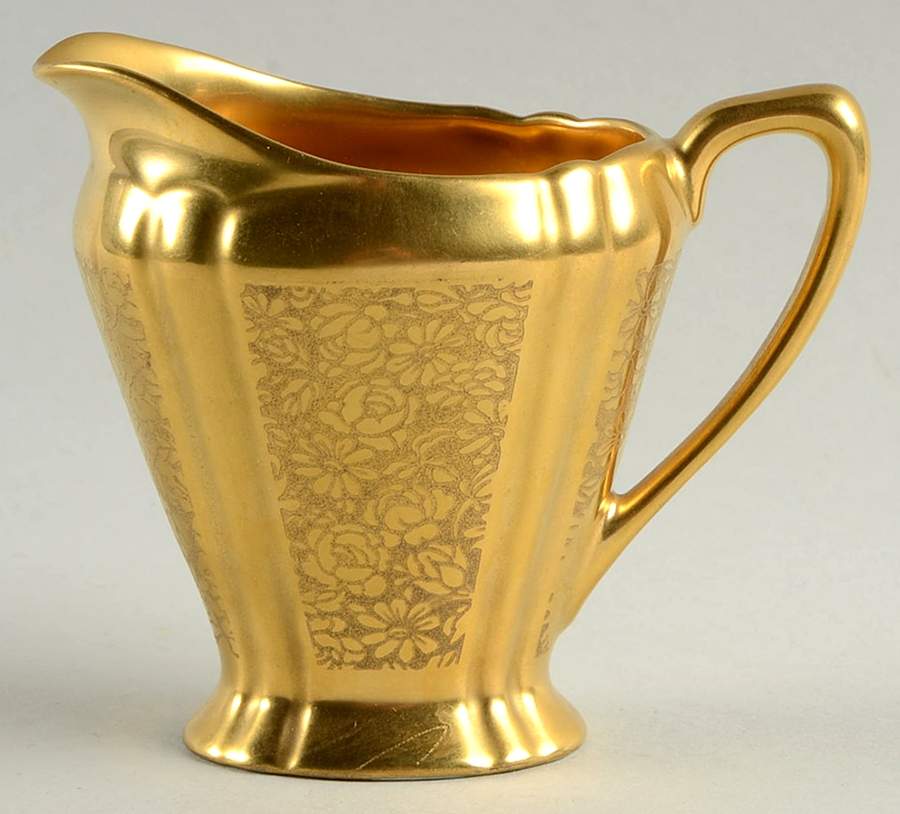 Rose and Daisy Mini Creamer by Pickard-1