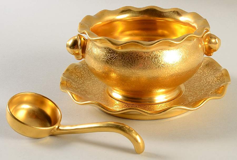 Rose and Daisy Sauce Boat & Underplate with Ladle by Pickard-1