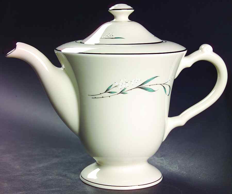 Snowberry Coffee Pot & Lid by Pickard-1