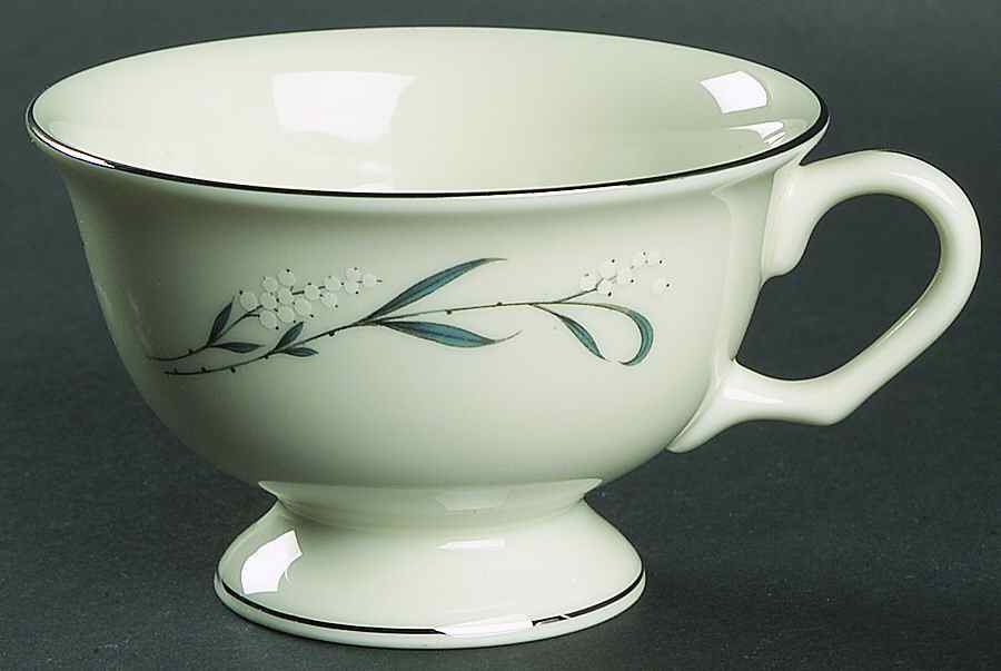 Snowberry Footed Cup by Pickard-1